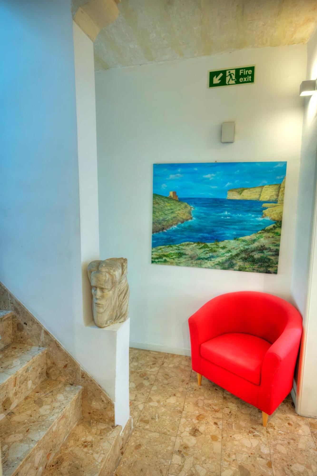 Seaview Sliema 30 Seconds To High Street & Ferry, 2X Double En-Suite Bedrooms, Modern Whole Traditional Townhouse, Kitchen, Living Area, & Roof Terrace ภายนอก รูปภาพ